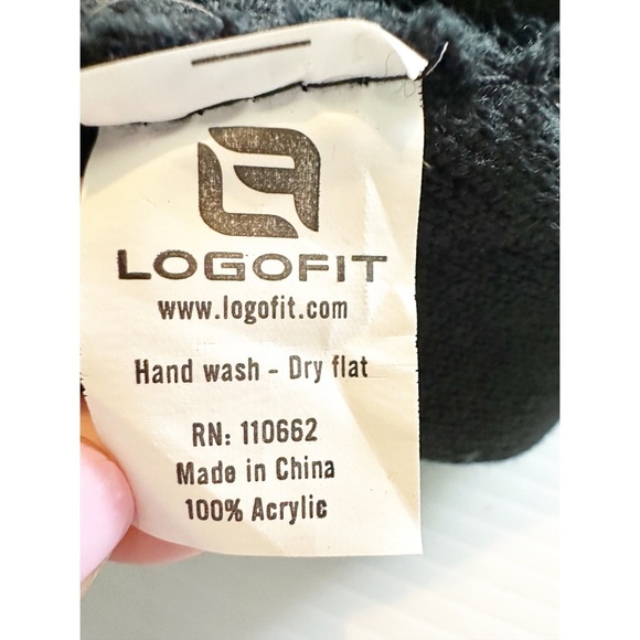 Virginia Tech Knit Beanie Black With VT Embroidered - Picture 4 of 4